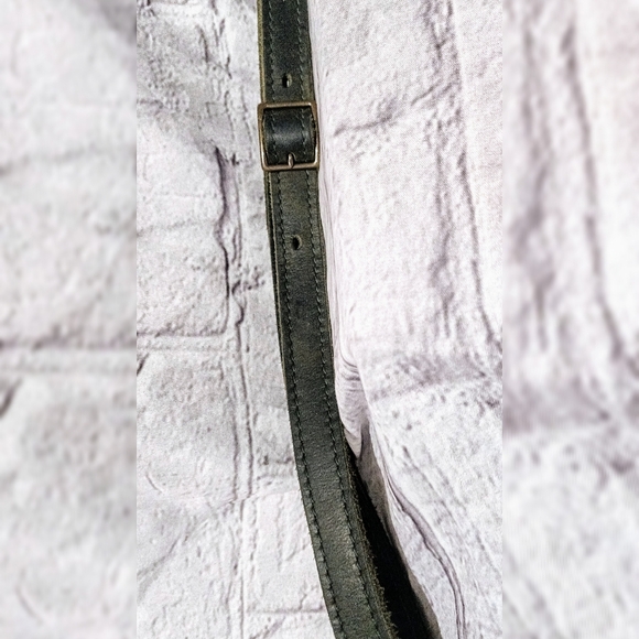 Portland Leather Goods - Mini Crossbody in rare BRUSHED GREEN leather - Picture 8 of 11